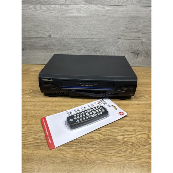 Panasonic PV-4522 Omnivision Blue Line VHS VCR Video Cassette Recorder ~Tested - Picture 1 of 9